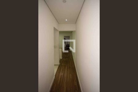 Corredor de casa à venda com 2 quartos, 123m² em Parque São Lucas, São Paulo