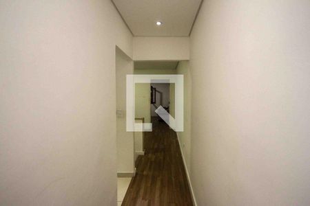 Corredor de casa à venda com 2 quartos, 123m² em Parque São Lucas, São Paulo