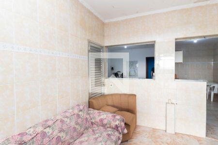 Sala de casa para alugar com 2 quartos, 250m² em Conjunto Residencial José Bonifácio, São Paulo