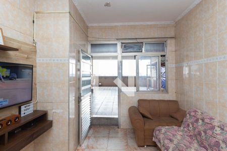 Sala de casa para alugar com 2 quartos, 250m² em Conjunto Residencial José Bonifácio, São Paulo