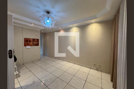 Sala de casa para alugar com 3 quartos, 174m² em Cidade das Flores, Osasco