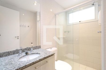 Banheiro  de apartamento à venda com 1 quarto, 42m² em Barra Funda, São Paulo