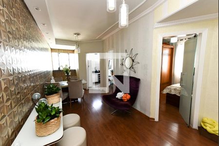 Sala de apartamento à venda com 3 quartos, 65m² em Bairro da Glória, Contagem