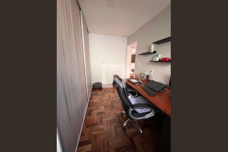 Quarto de apartamento à venda com 2 quartos, 52m² em Cristal, Porto Alegre