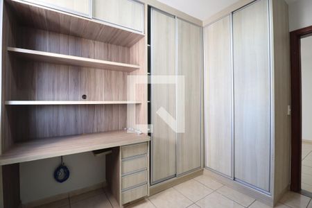 Quarto 1 de apartamento para alugar com 3 quartos, 94m² em Tabajaras, Uberlândia