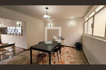 Casa à venda com 4 quartos, 300m² em Bela Vista, Jundiaí