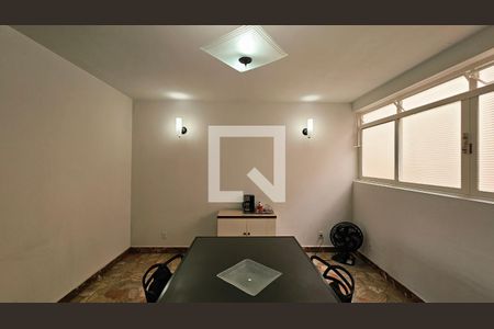 Casa à venda com 4 quartos, 300m² em Bela Vista, Jundiaí