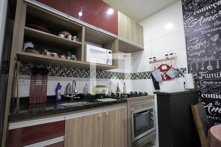 Cozinha de apartamento à venda com 2 quartos, 43m² em Jardim Ipanema, Santo André