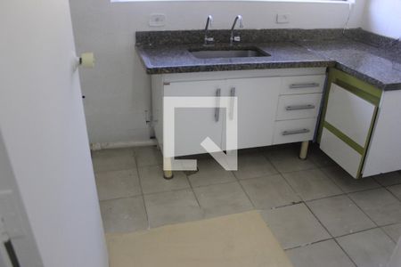 Cozinha de casa para alugar com 2 quartos, 250m² em Jardim Santa Mena, Guarulhos