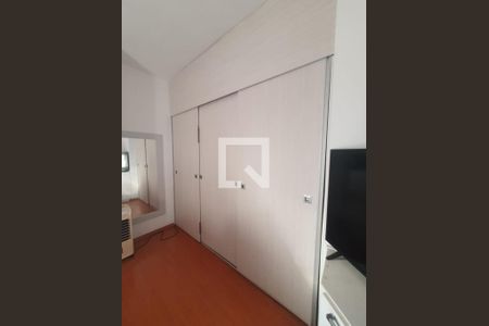 Quarto de casa à venda com 2 quartos, 61m² em Vila Carmosina, São Paulo