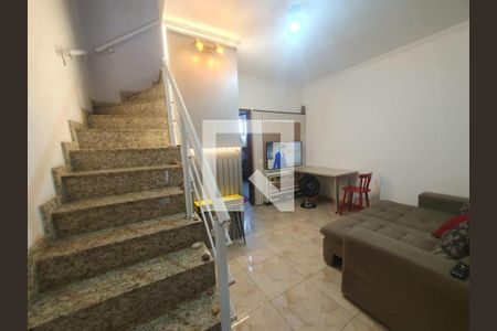 Sala de casa à venda com 2 quartos, 61m² em Vila Carmosina, São Paulo