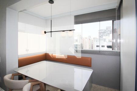Cozinha de apartamento para alugar com 2 quartos, 60m² em Moema, São Paulo