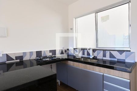Sala/Cozinha de kitnet/studio para alugar com 1 quarto, 35m² em Santa Cruz, Belo Horizonte