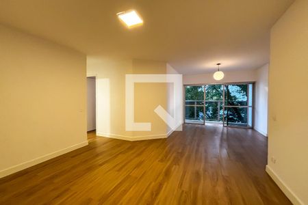 Apartamento para alugar com 4 quartos, 107m² em Pinheiros, São Paulo
