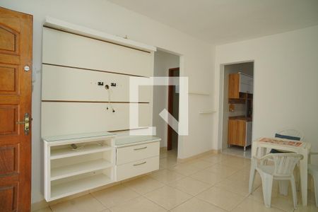 Sala de casa de condomínio para alugar com 2 quartos, 80m² em Itaipuaçu, Maricá