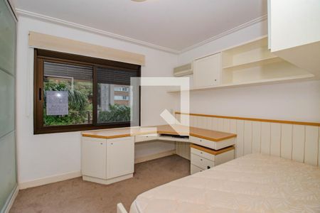 Suíte de apartamento à venda com 3 quartos, 144m² em Três Figueiras, Porto Alegre