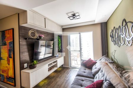 Sala  de apartamento à venda com 3 quartos, 80m² em Jardim Tupanci, Barueri
