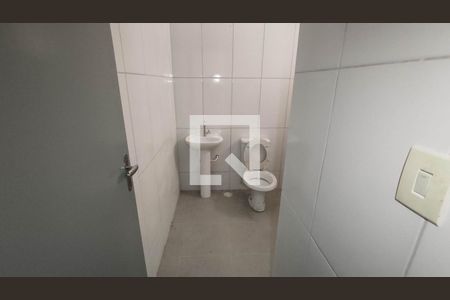 Banheiro de casa para alugar com 1 quarto, 40m² em Jardim Dayse, Ferraz de Vasconcelos
