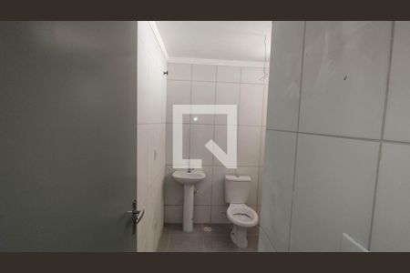 Banheiro de casa para alugar com 1 quarto, 34m² em Jardim Dayse, Ferraz de Vasconcelos