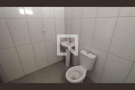 Banheiro de casa para alugar com 1 quarto, 34m² em Jardim Dayse, Ferraz de Vasconcelos