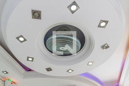 Sala de casa à venda com 1 quarto, 166m² em Penha Circular, Rio de Janeiro