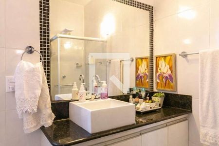 Casa à venda com 3 quartos, 300m² em Prado, Belo Horizonte