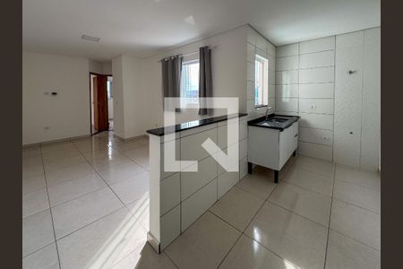Sala/Cozinha de apartamento para alugar com 2 quartos, 62m² em Vila Vilma, Santo André