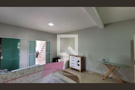 Suite de casa de condomínio para alugar com 3 quartos, 250m² em Chácara Águas da Pedra, Itaquaquecetuba