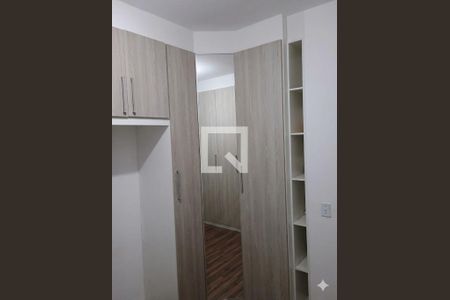Quarto de casa de condomínio para alugar com 2 quartos, 49m² em Aguassai, Cotia