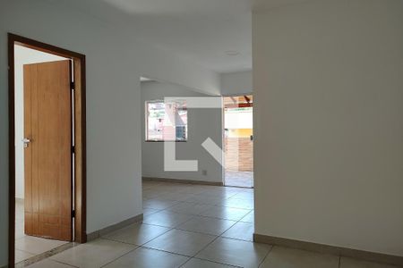 Sala de casa de condomínio para alugar com 2 quartos, 75m² em Pechincha, Rio de Janeiro