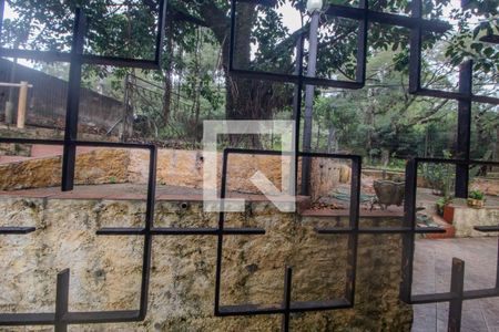 Vista de casa à venda com 2 quartos, 81m² em Aberta dos Morros, Porto Alegre