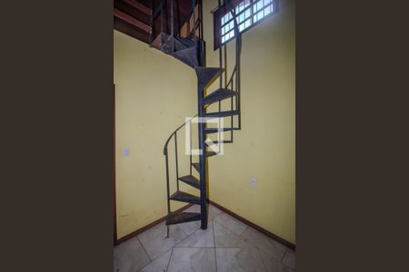 Sala de casa à venda com 2 quartos, 81m² em Aberta dos Morros, Porto Alegre