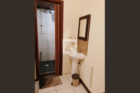 Banheiro  de kitnet/studio para alugar com 1 quarto, 20m² em Centro, Santo André