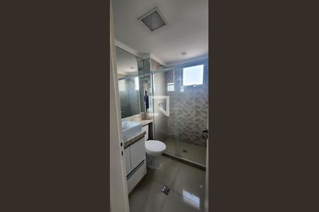 Banheiro  de apartamento para alugar com 3 quartos, 84m² em Jardim Zaira, Guarulhos