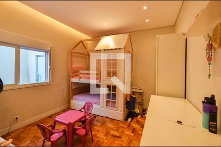 Casa para alugar com 7 quartos, 400m² em Pompéia, Belo Horizonte