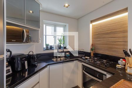 Cozinha de apartamento para alugar com 1 quarto, 40m² em Itaim Bibi, São Paulo