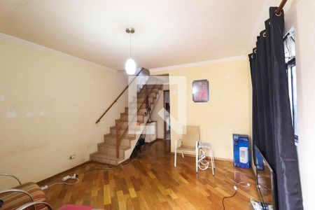 Casa à venda com 4 quartos, 270m² em Vila Ede, São Paulo