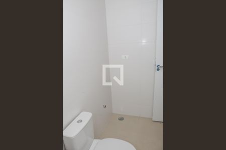 Banheiro de kitnet/studio à venda com 1 quarto, 27m² em Lapa, São Paulo