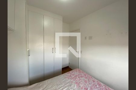 Quarto 1 de apartamento para alugar com 2 quartos, 32m² em Parque Vitoria, São Paulo