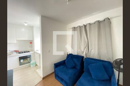 Sala de apartamento para alugar com 2 quartos, 32m² em Parque Vitoria, São Paulo