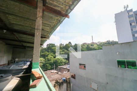 Casa para alugar com 6 quartos, 720m² em Jardim Santo Antonio, São Paulo