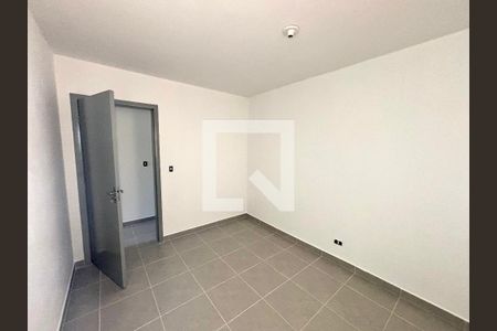 Quarto 1 de casa para alugar com 2 quartos, 54m² em Jardim Dayse, Ferraz de Vasconcelos