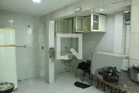 Cozinha e Área de Serviço de casa para alugar com 2 quartos, 100m² em Centro, Nova Iguaçu