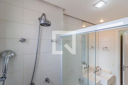 Banheiro da Suíte 1 de apartamento para alugar com 3 quartos, 149m² em Vila Mariana, São Paulo