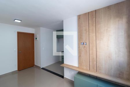 Salas de apartamento para alugar com 2 quartos, 43m² em Vila Satúrnia, Campinas