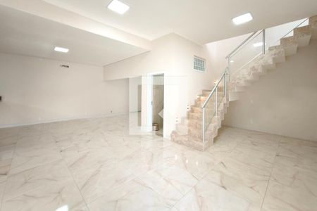 Sala de casa para alugar com 4 quartos, 330m² em Parque Via Norte, Campinas