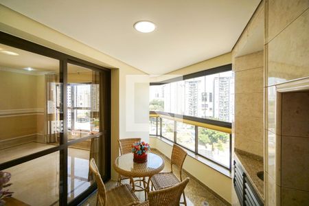 Varanda de apartamento à venda com 4 quartos, 250m² em Tatuapé, São Paulo
