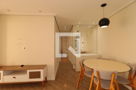 Sala de apartamento para alugar com 2 quartos, 77m² em Campestre, Santo André