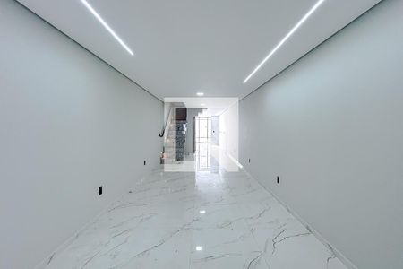 Sala de casa à venda com 4 quartos, 150m² em Vila Carrão, São Paulo