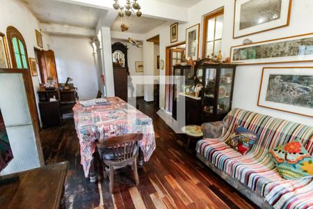 Sala 1 de casa para alugar com 4 quartos, 398m² em Vila Suzana, São Paulo